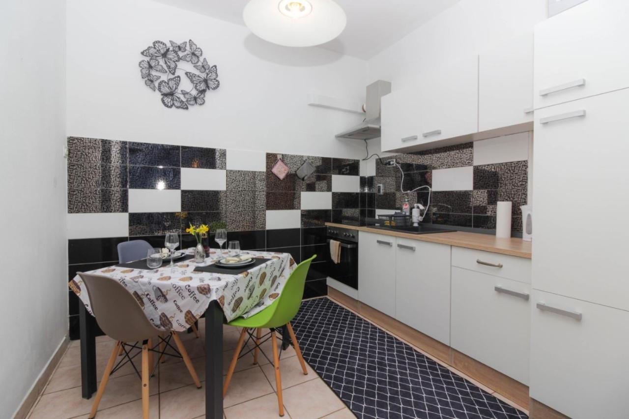 Apartmani Miletic Задар Экстерьер фото