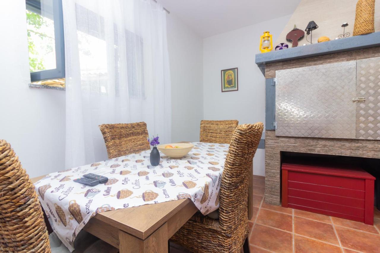 Apartmani Miletic Задар Экстерьер фото