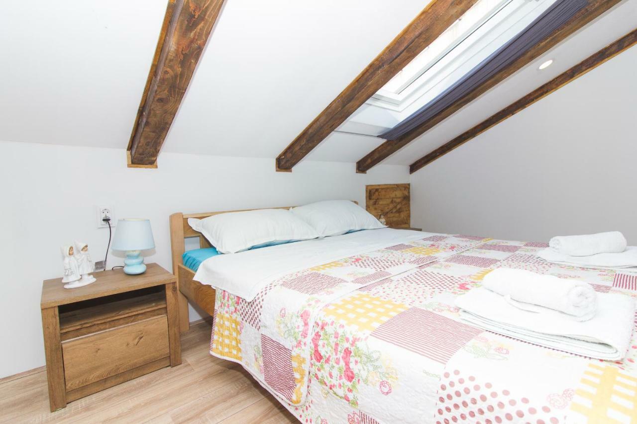 Apartmani Miletic Задар Экстерьер фото